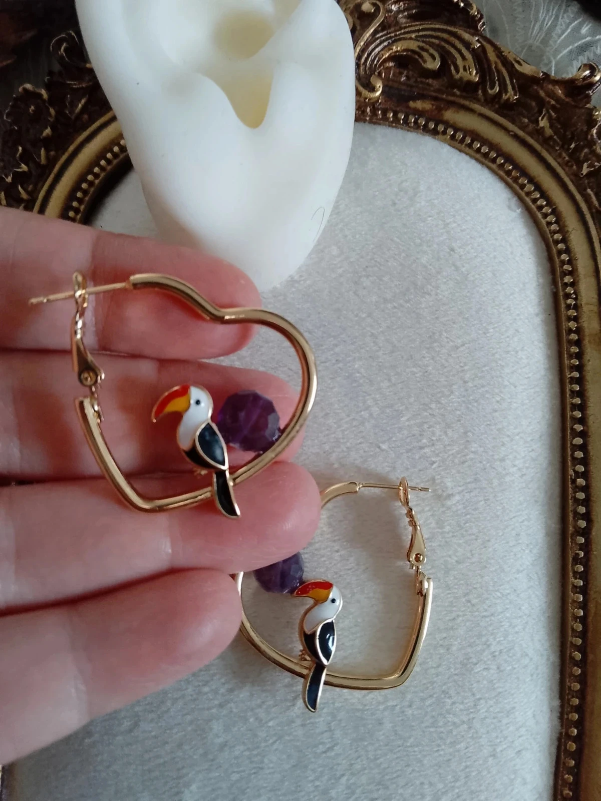 Créoles corazones tucanes con piedras de amatista – photo 3